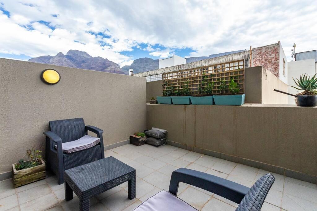 Four Seasons 818- Spacious Cbd Studio - Onsite Parking, Gym & Rooftop Pool Cidade Do Cabo Exterior foto